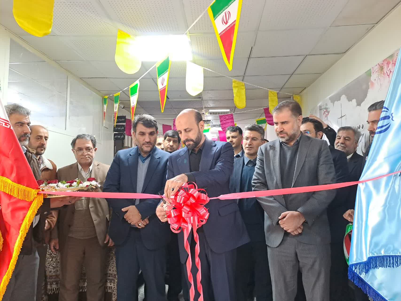 آئین افتتاح پروژه ساختمان جدید شورای حل اختلاف شهر ملارد با حضور معاون وزیر دادگستری و رئیس تعزیرات حکومتی کشور برگزار شد 