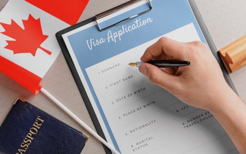 تقاضا برای دریافت ویزای توریستی کانادا