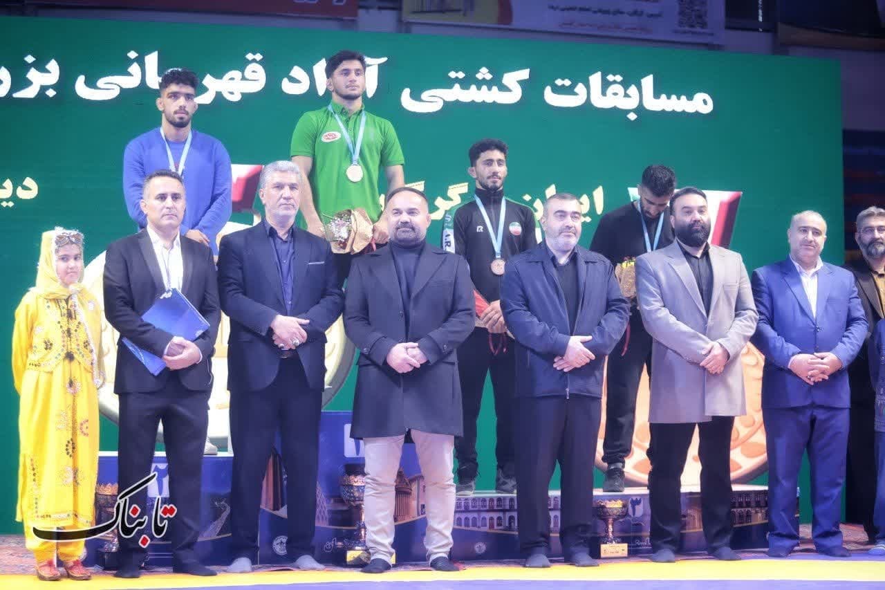 اختتامیه رقابت&zwnj;های کشتی آزاد قهرمانی کشور در گرگان+تصاویر