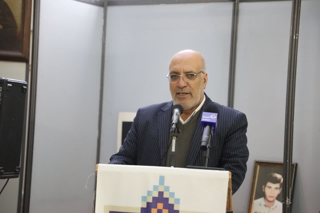 فرزندان شاهد گوش به فرمان رهبر و ادامهدهندگان راه انقلاب هستند