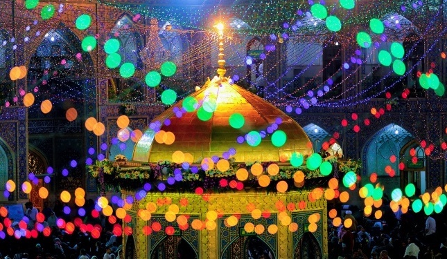 حرم مطهر رضوی در روز عید مبعث غرق در سرور و شادمانی بود+ فیلم