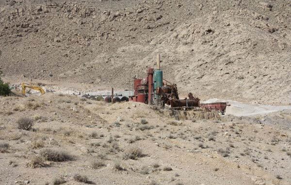 توقف قریب الوقوع فعالیت معدن شهرداری مرودشت در حریم تخت جمشید توقف قریب الوقوع فعالیت معدن شهرداری مرودشت در حریم تخت جمشید