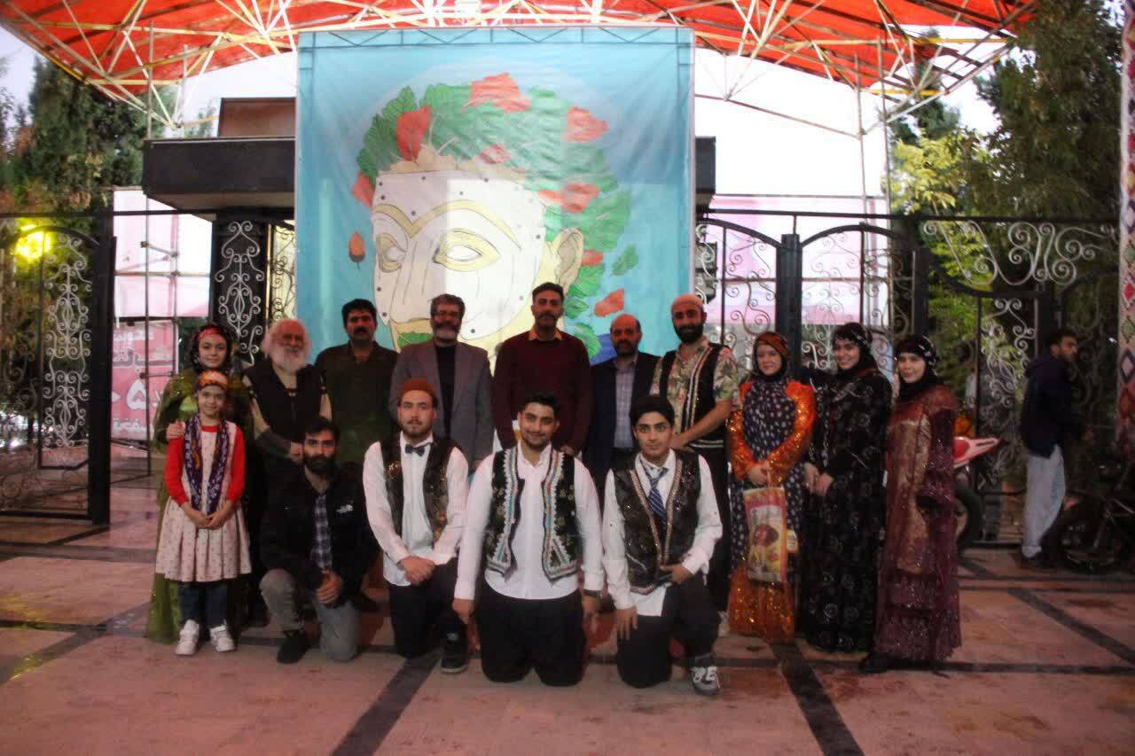 هنر ششم لرستان به ایستگاه آخر رسید/ سی و ششمین جشنواره تئاتر برگزیدههای خود را شناخت هنر ششم لرستان به ایستگاه آخر رسید/ سی و ششمین جشنواره تئاتر برگزیدههای خود را شناخت