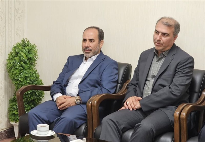 حل مشکلات آموزش با همراهی همه اقشار ممکن است حل مشکلات آموزش با همراهی همه اقشار ممکن است