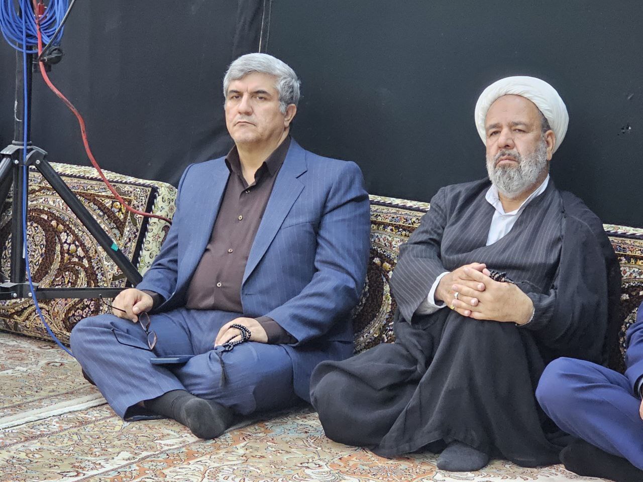 اولین سالگرد شهادت «شهدای خدمت» در سنندج برگزار شد اولین سالگرد شهادت «شهدای خدمت» در سنندج برگزار شد