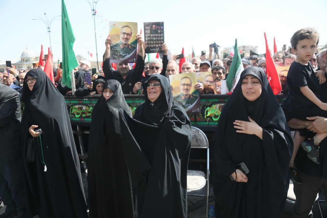 مراسم تشییع و تدفین رفیق خوب خدا و وداع مردم همدان با یار دیرینه سردار همدانی+ عکس/ در حال تنظیم