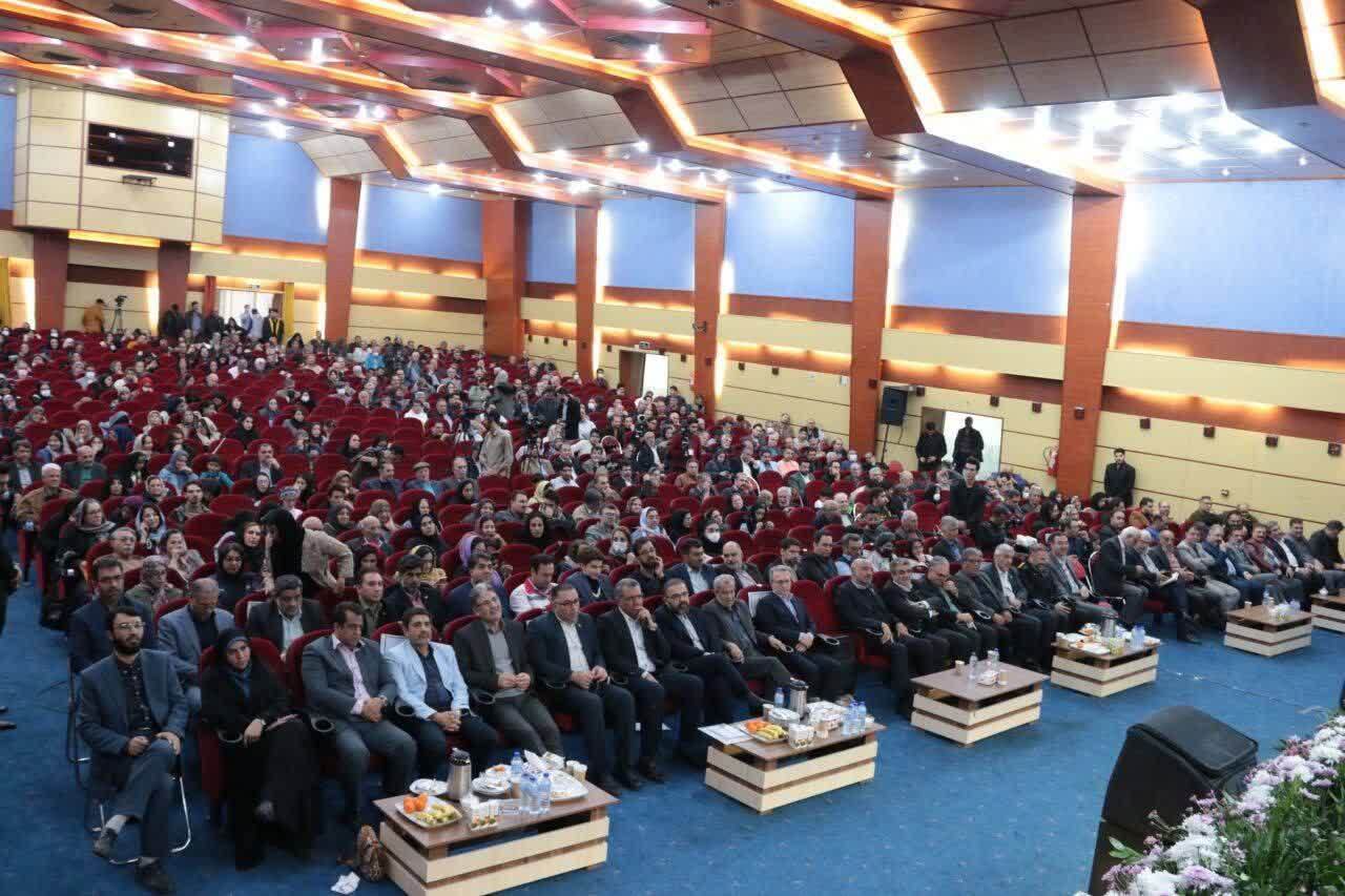 تأکید فرماندار سمنان بر آغاز فرآیند جهانیشدن مناره تاریخی مسجد جامع تأکید فرماندار سمنان بر آغاز فرآیند جهانیشدن مناره تاریخی مسجد جامع